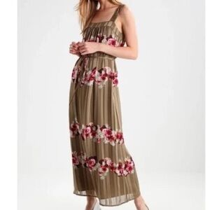 Banana Republic Lucia Floral Stripe Silky Maxi Dress Size 6 NWT